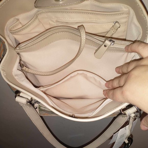 NWT Liz Claiborne Handbag, khaki with multi color LC's, - Picture 10 of 16